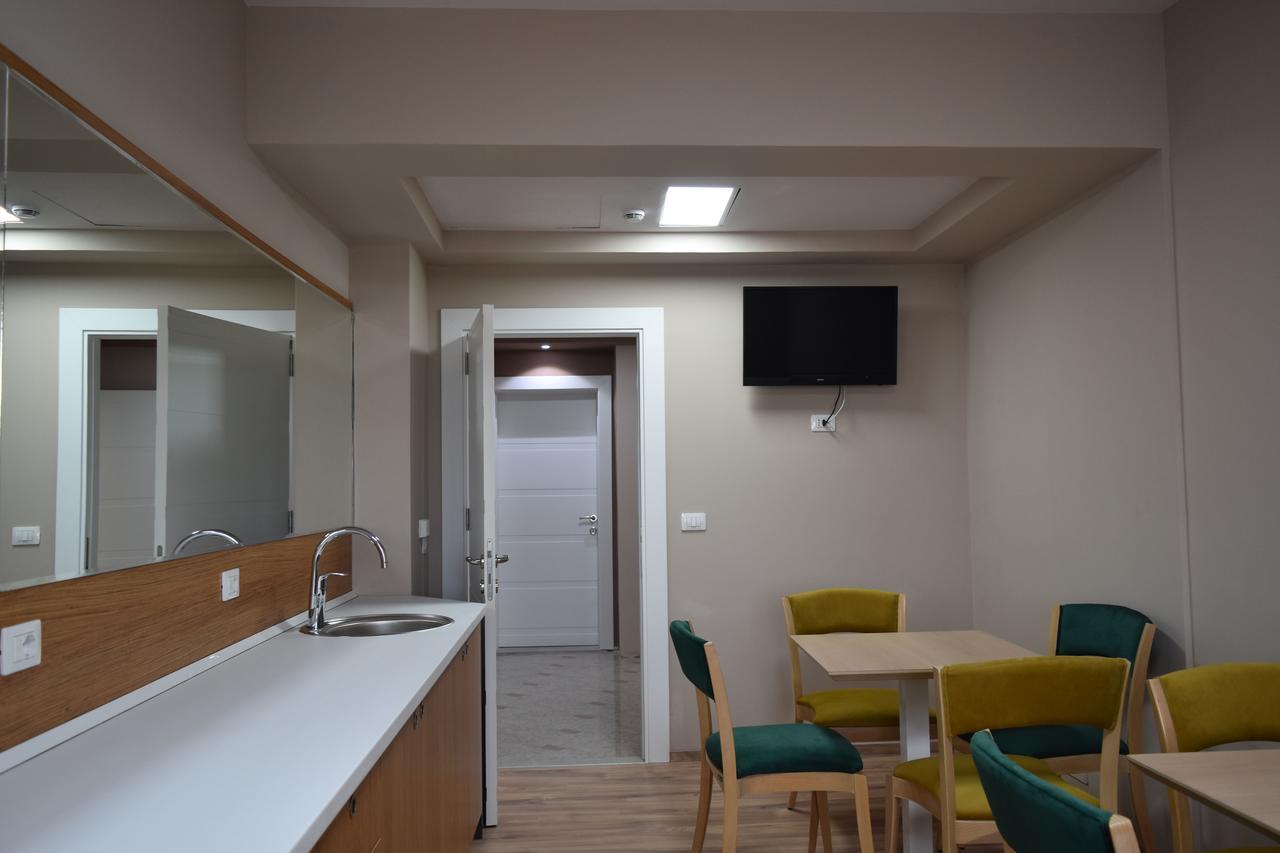 Hotel Liss 2 Lezhë Dış mekan fotoğraf