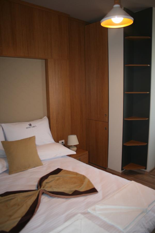 Hotel Liss 2 Lezhë Dış mekan fotoğraf